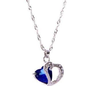 Heart Crystal Pendant Necklace with Rhinestones